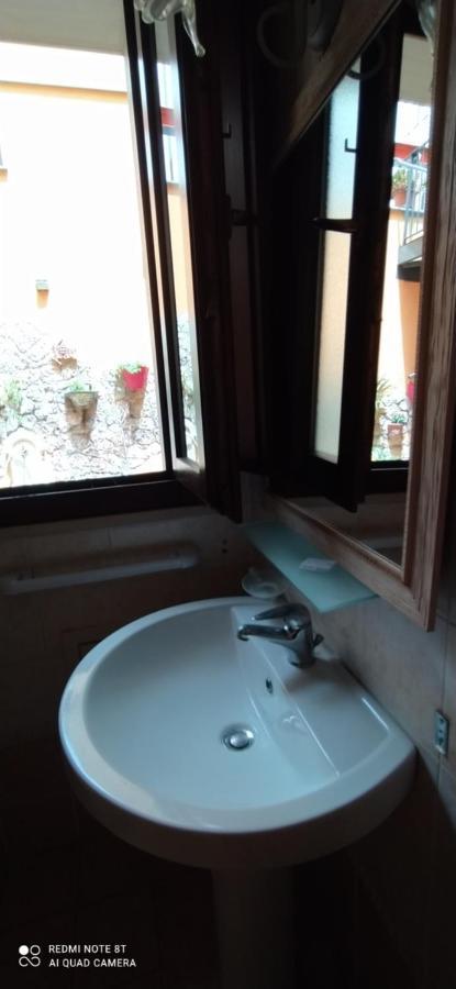 Come A Casa Syracuse Esterno foto