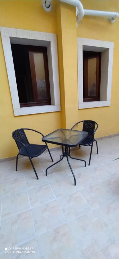 Come A Casa Syracuse Esterno foto