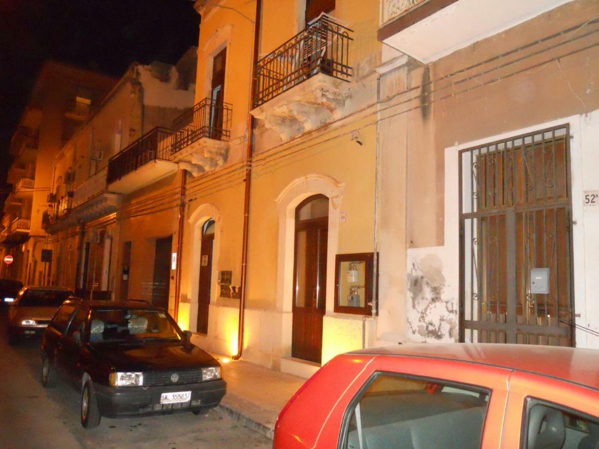 Come A Casa Syracuse Esterno foto