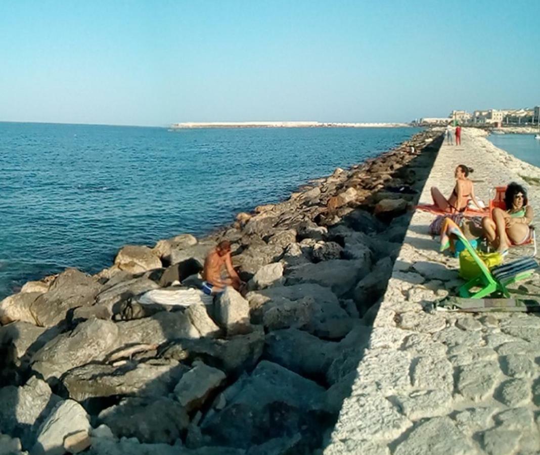 Come A Casa Syracuse Esterno foto